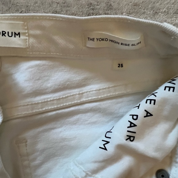 Aritzia Denim Forum Yoko High Rise Slim Jeans - Picture 5 of 6